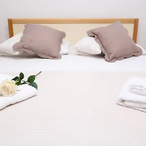 https://apartment-old-town-manosa.splithotels.org